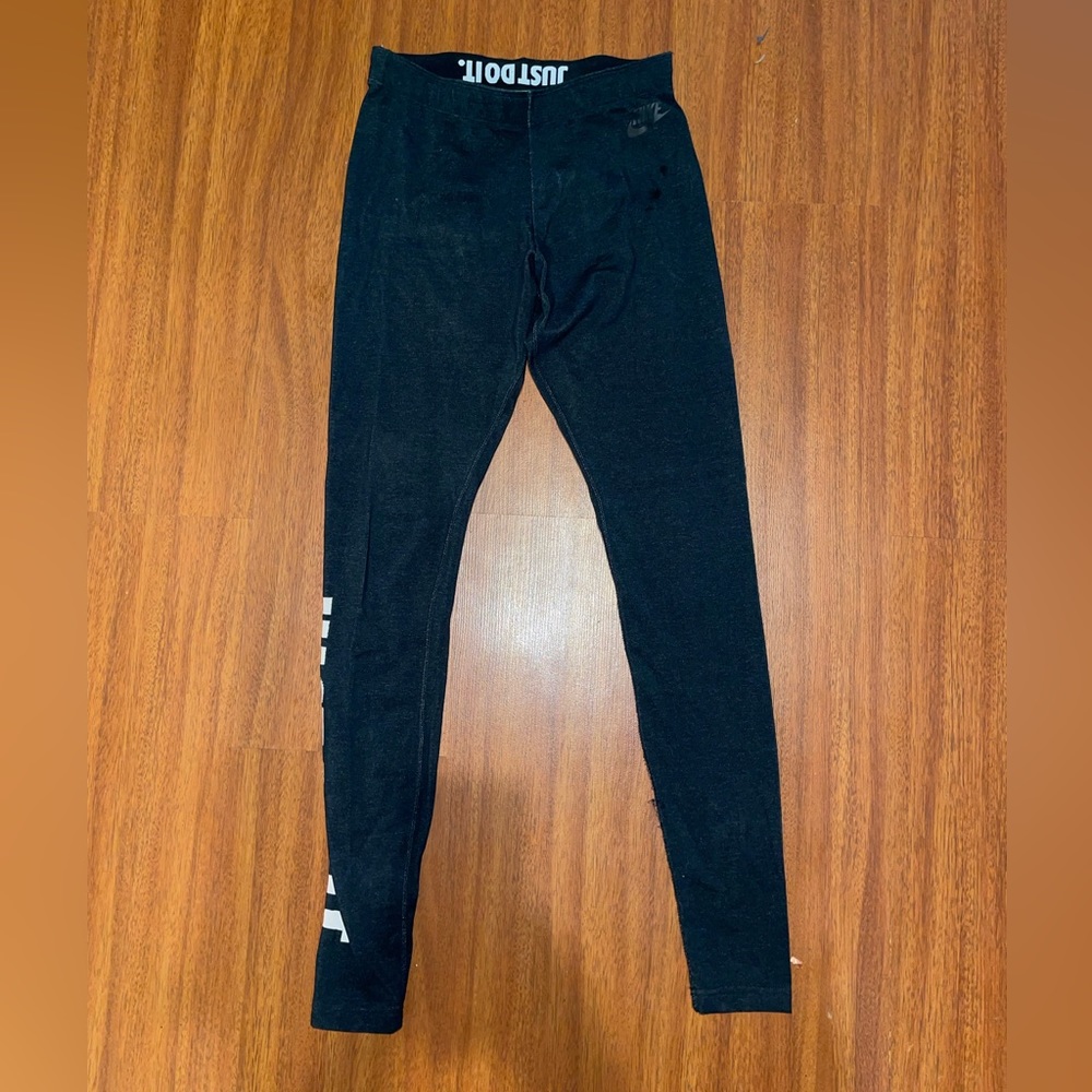 Nike leggings